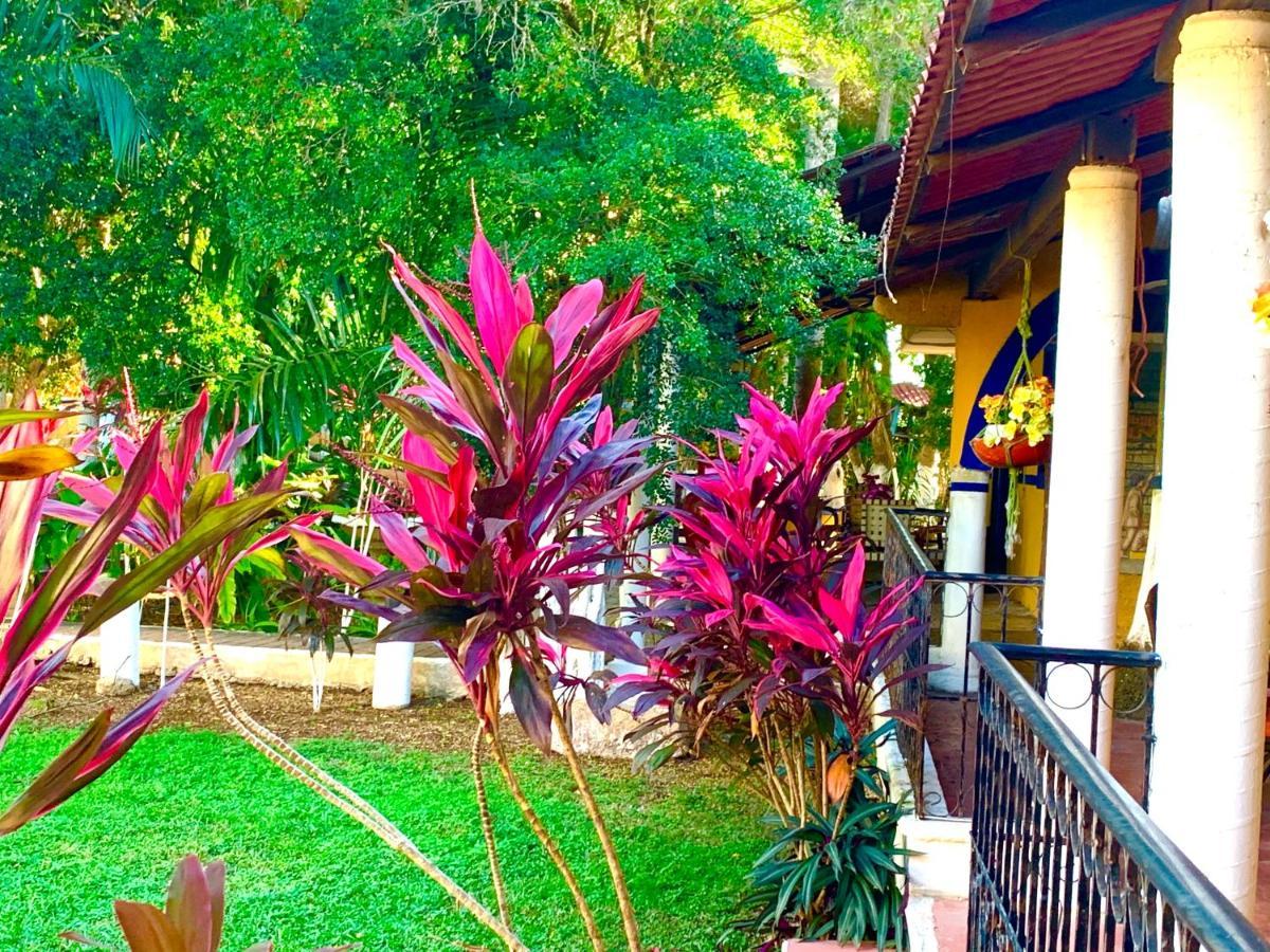 Hotel Green River Izamal Exterior foto